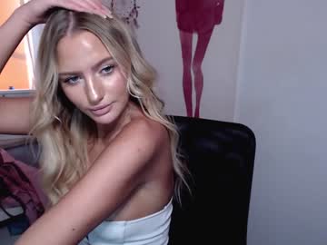 webcam girl shy_zorii image #1744424