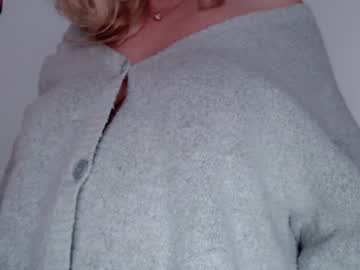 webcam girl kiradivine image #1696814