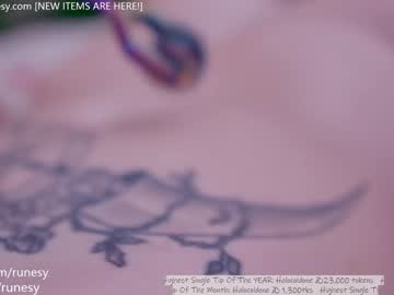 webcam girl runesy image #4651836