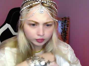webcam girl shy_blondiee image #3851527