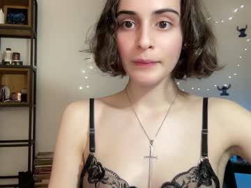 webcam girl wonderland_stia image #6341289