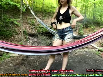 webcam couple honeyand_thebear image #1748173
