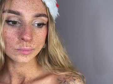 webcam girl artease image #5974686