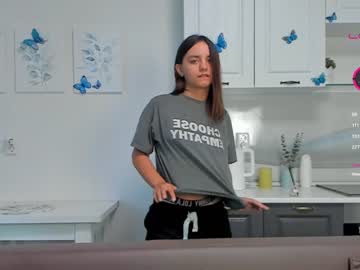 webcam girl karalyons image #4845578