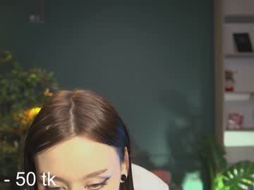 webcam girl ella_knockers_xl image #1399845