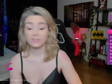 webcam girl kimilee22 image #6715090