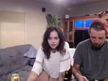 webcam couple jess_glamis96 image #1808013