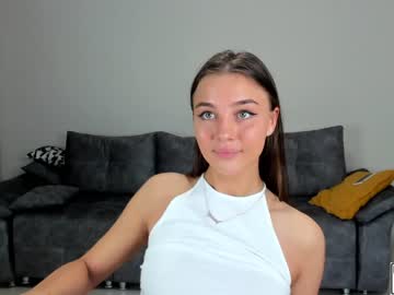 webcam girl lilly_mattsson image #2537276