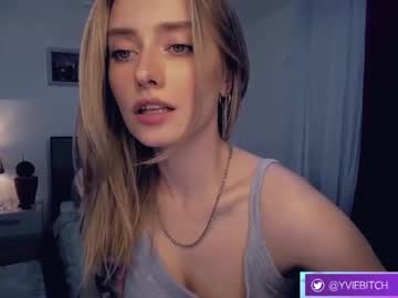 webcam girl _yvie_ image #4712453