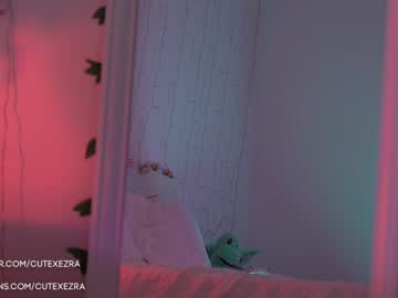 webcam girl ezra image #3097294