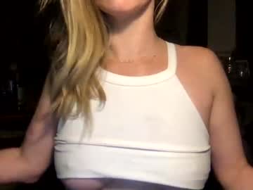 webcam girl lana1618 image #3295775