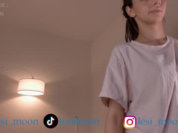 webcam girl lesi_moon image #6415542