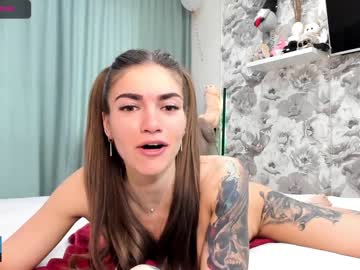 webcam girl joconda image #1411892