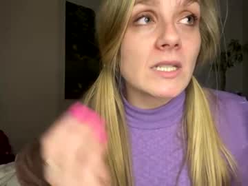 webcam girl millie_420 image #3651384