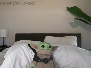 webcam couple ari_lovexo image #4119925