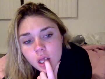 webcam girl cassidyyqueen image #4380180