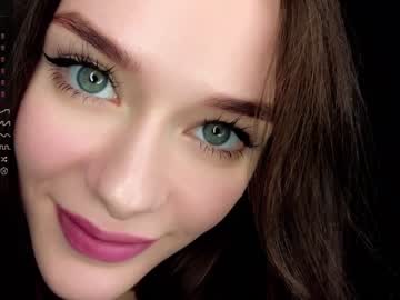 webcam girl predatory_eyes image #6349366