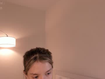 webcam girl lesi_moon image #6437568