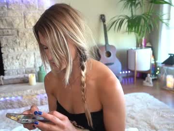 webcam girl phoenix_taylor image #1971544