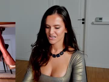 webcam girl legswattitude image #5421969