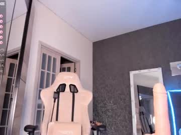 webcam girl aura_kiss image #2436607