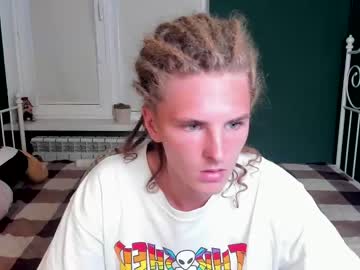 webcam man skate_mate image #5032372
