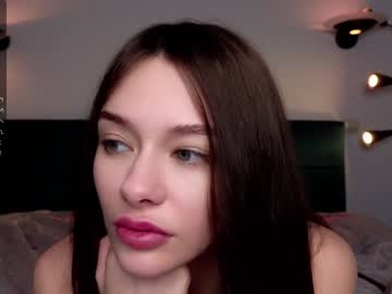 webcam girl predatory_eyes image #6527590