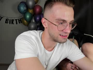 webcam couple dominant_family image #1531188