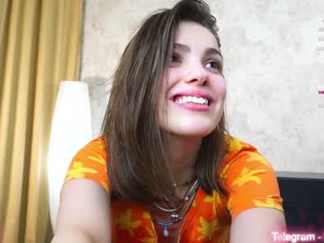 webcam girl emiliacourtney image #5662156