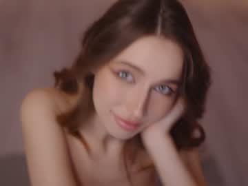 webcam girl silent_chill image #5875601