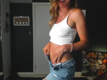 webcam girl innocentprovenguilty image #2244647
