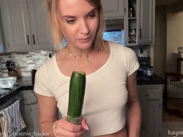 webcam girl phoenix_taylor image #3966384