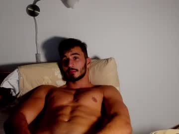 webcam man hola_hola_555 image #10380