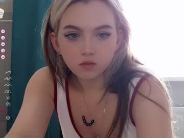 webcam girl small_blondee image #5283664