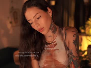 webcam girl effylowell_ image #5101354