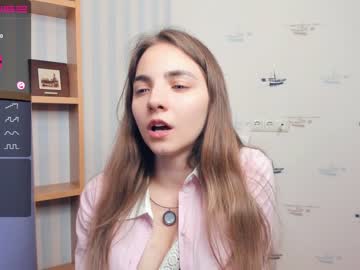 webcam girl shy_media image #4375539