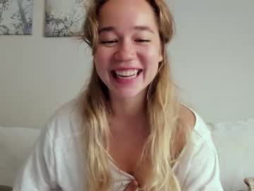 webcam girl kristyspiritedaway image #4935341