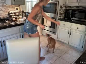webcam girl phoenix_taylor image #4979061