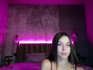 webcam girl nika_lodge image #5701379