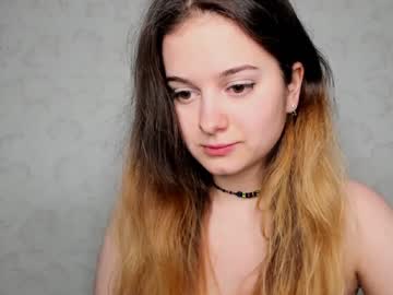 webcam girl oladushek18 image #3682326