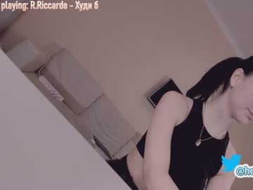 webcam girl hollyextra image #611918