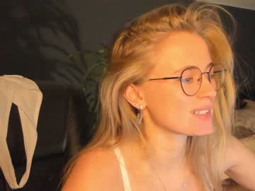 webcam girl linellali image #3009993