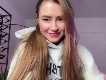 webcam girl strawberryjamx image #3384180
