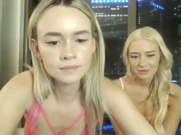 webcam couple khloekingsleyxoxo image #6202093