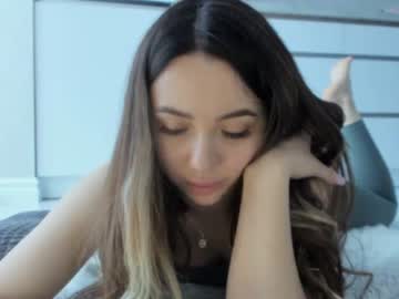 webcam girl meryfoxxx image #1939030