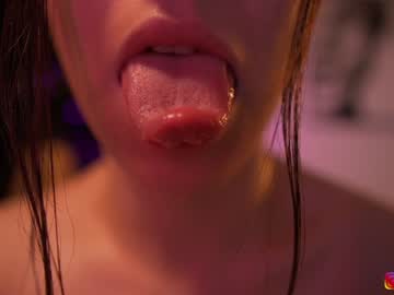 webcam girl lucie_beltran image #4736594