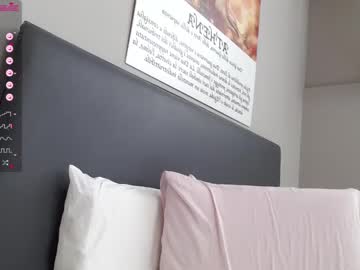 webcam girl ohmolli image #1997255