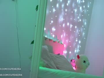 webcam girl ezra image #2509734