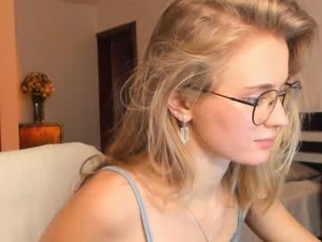 webcam girl linellali image #3076521