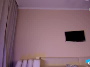 webcam girl hollyextra image #6594790